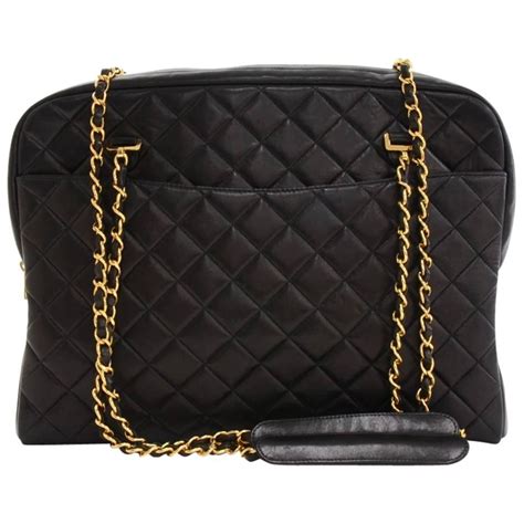 chanel quilted handbag with gold chain|chanel bag with gold chain.